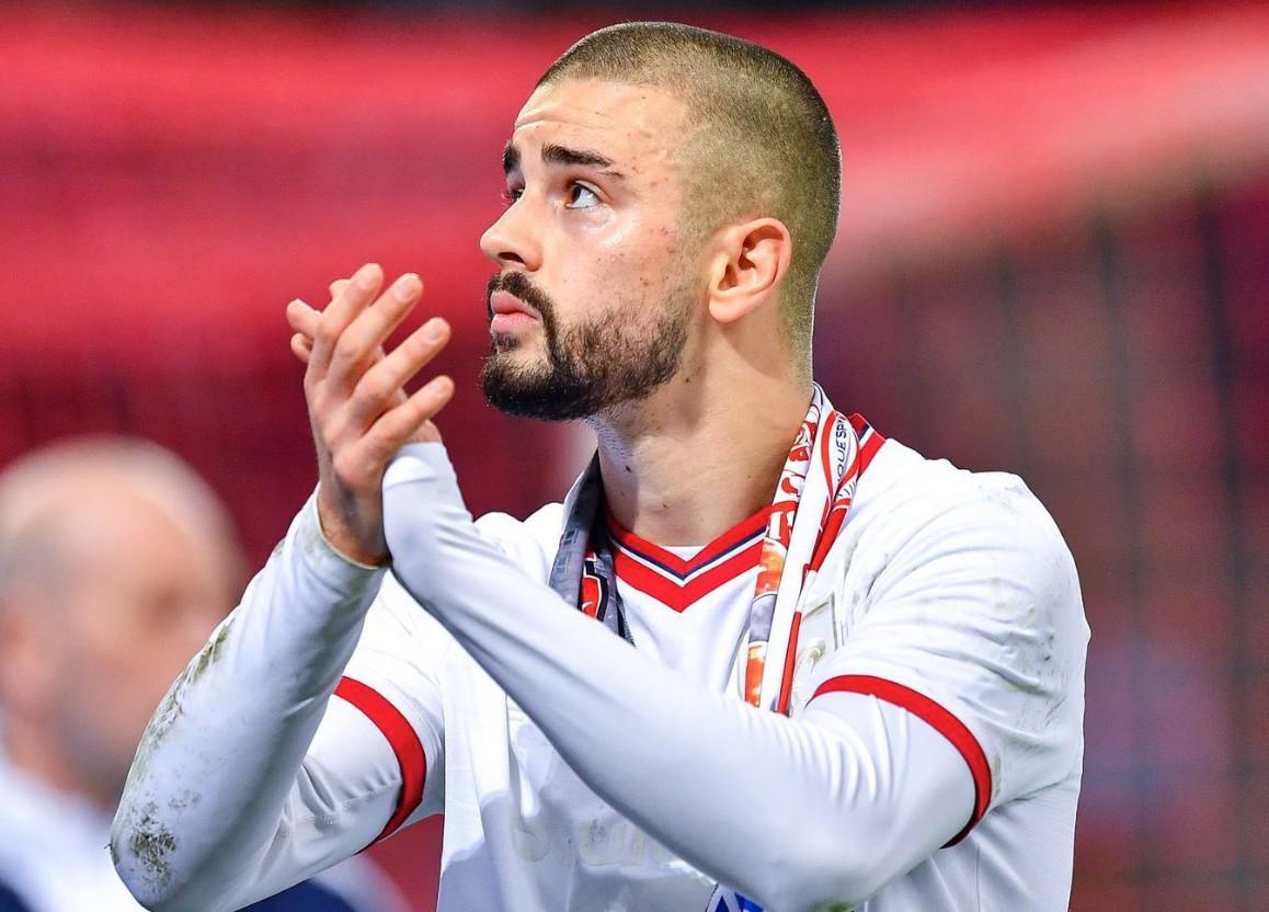 世界杯高清直播下载-迪马：冈萨雷斯接近马竞，尤文也已经与热格罗瓦谈妥3年合同