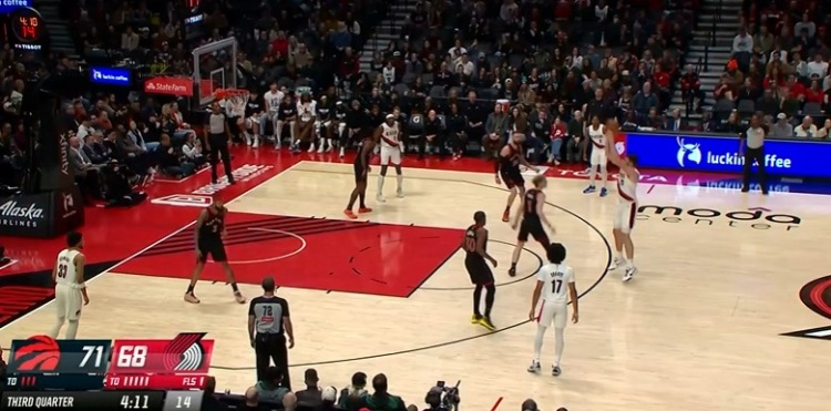 世界杯直播客户端更新-重炮！克林根再获空位 三分命中帮助球队扳平比分